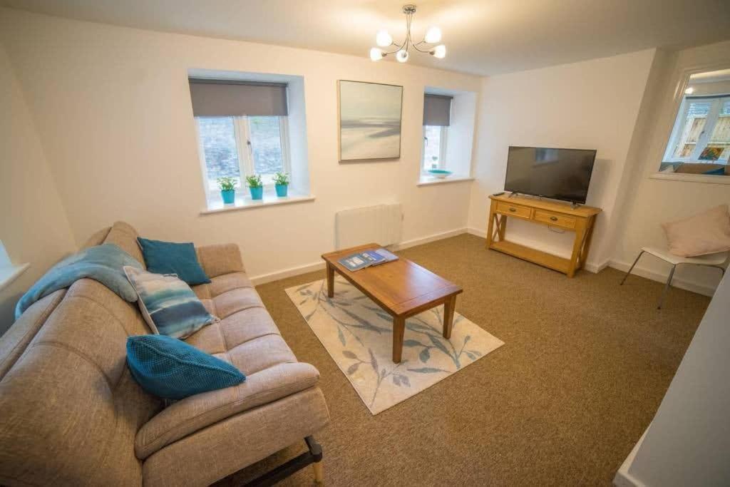 Champion Court Two Bedroom Flat Bristol Exterior photo